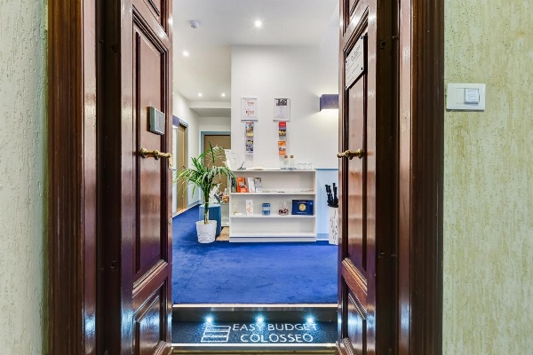 Easy Budget Colosseo Main image